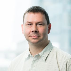 Simon Axon